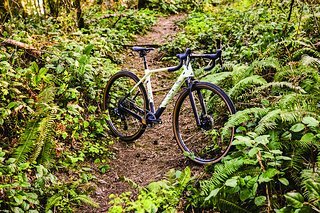 Das Canyon Grizl ist von vorneherein auf den Einsatz mit Federgabeln wie der RockShox Ultimate XPLR-Reihe abgestimmt. Das Canyon Grizl ist von vorneherein auf den Einsatz mit Federgabeln wie der RockShox Ultimate XPLR-Reihe abgestimmt.