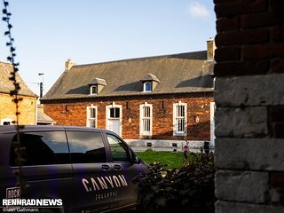 Das Canyon CLLCTV hat in einem Bauernhof bei Leuven sein „Zelt aufgeschlagen“. Das Canyon CLLCTV hat in einem Bauernhof bei Leuven sein „Zelt aufgeschlagen“.